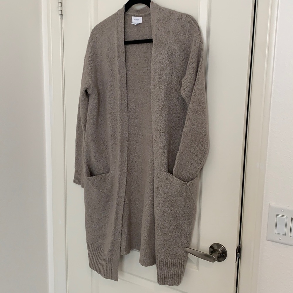 ON coat sweater. - Picture 1 of 9